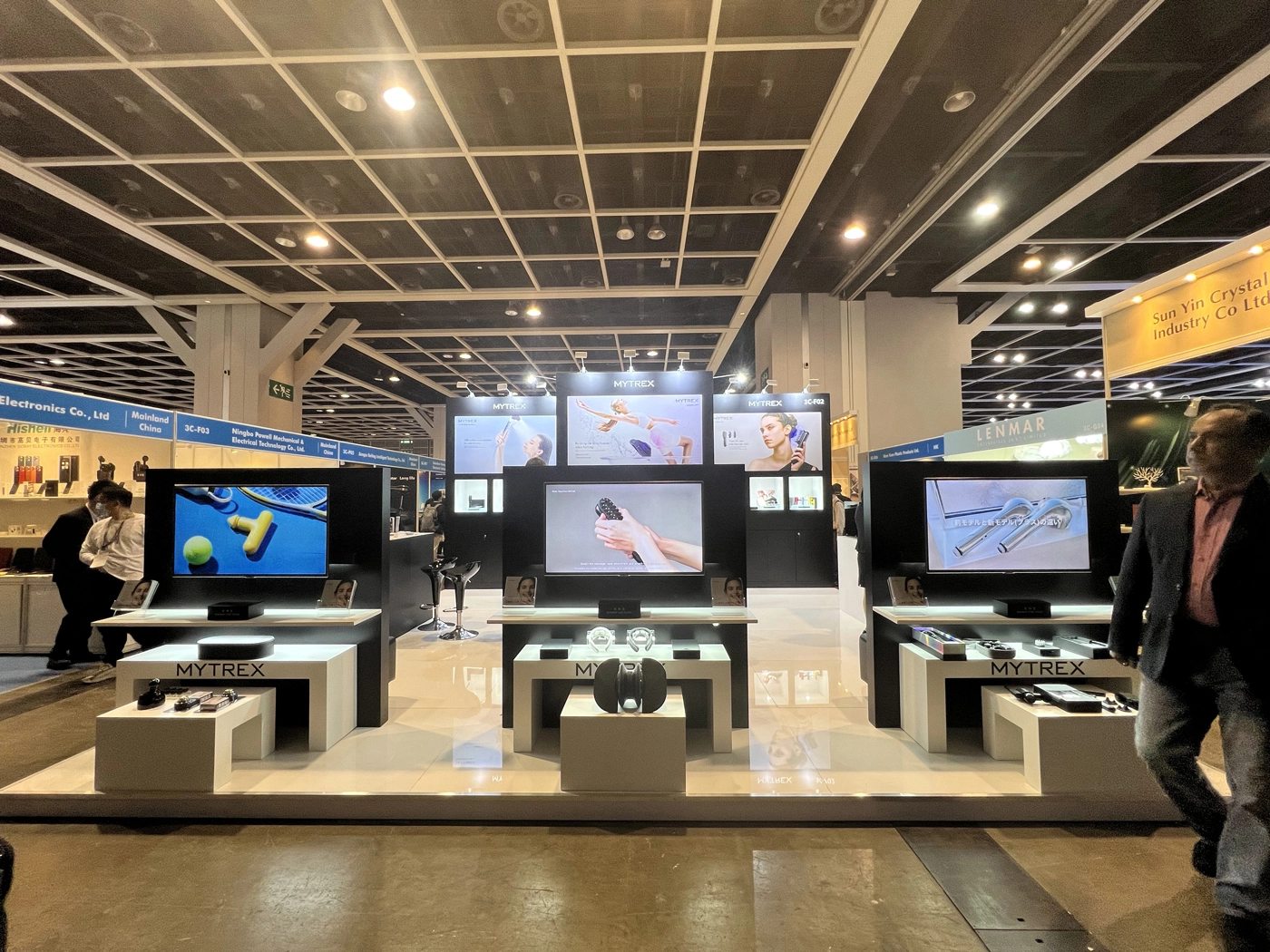 世界最大規模の香港展示会「Hong Kong Electronics Fair」にMYTREX出展。